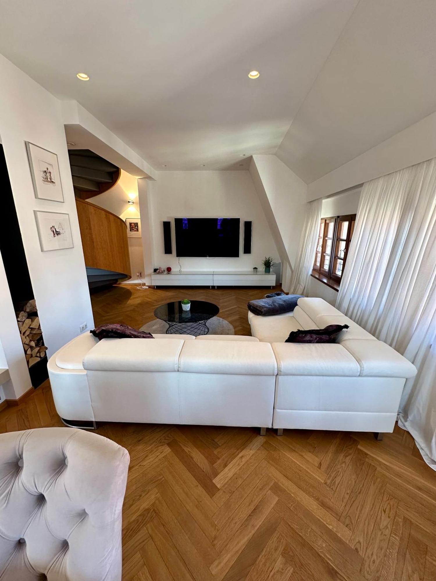 Appartement Luxus Mit Einmaligem Blick Auf Frauenkirche